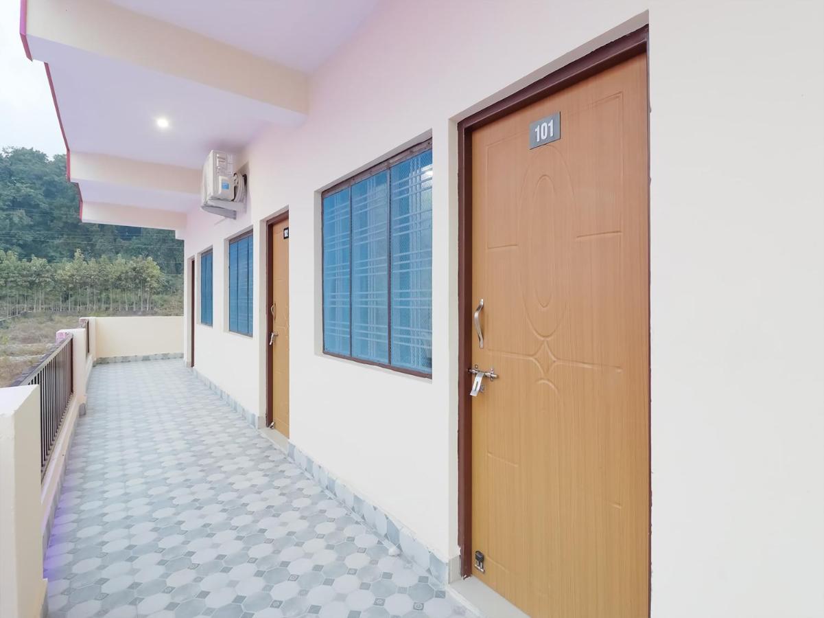 Oyo 84661 Lakshmi Home Stay Jhājra Eksteriør billede