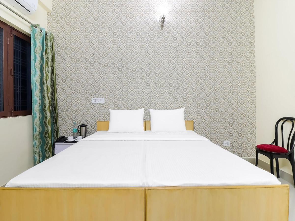 Oyo 84661 Lakshmi Home Stay Jhājra Eksteriør billede