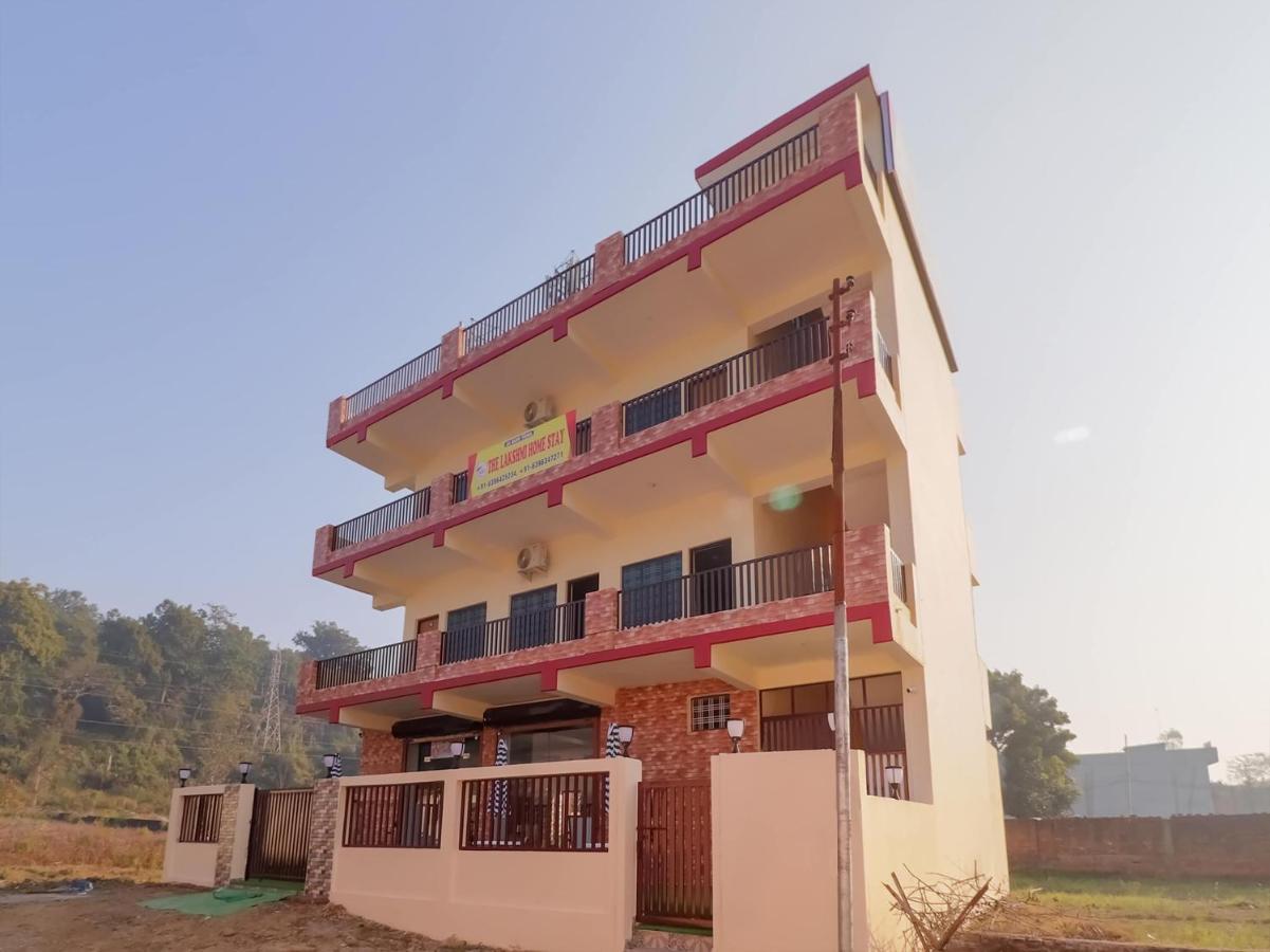 Oyo 84661 Lakshmi Home Stay Jhājra Eksteriør billede